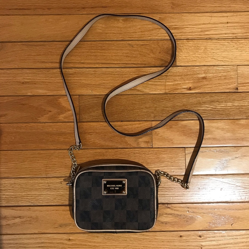 Micheal Kors Crossbody